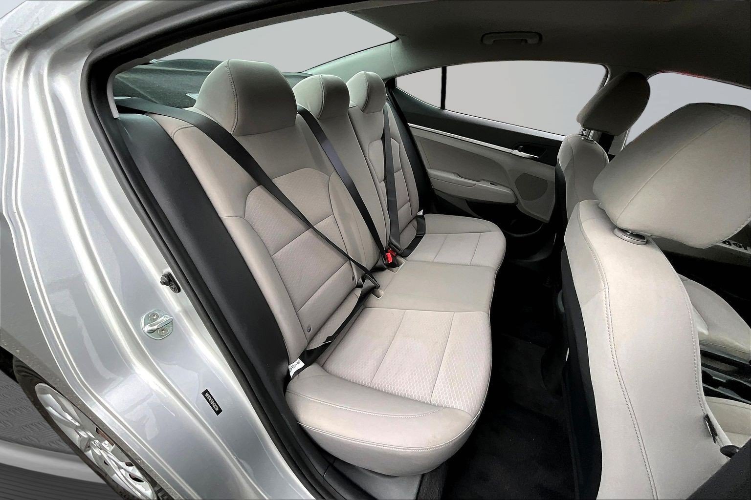 Used 2020 Hyundai Elantra SE FWD image 22