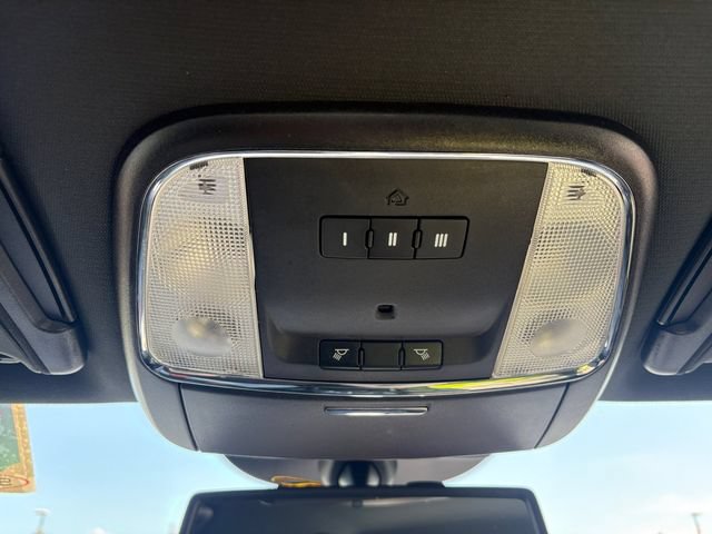 Used 2014 Chrysler 300 S RWD image 22