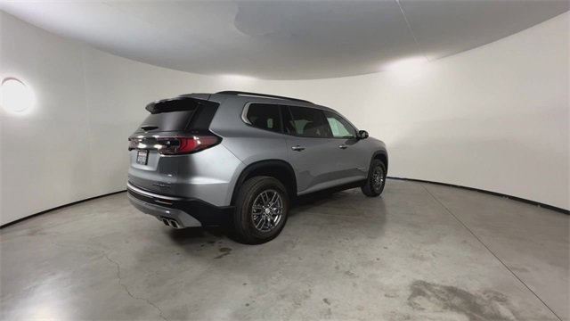 Used 2025 GMC Acadia Elevation image 8