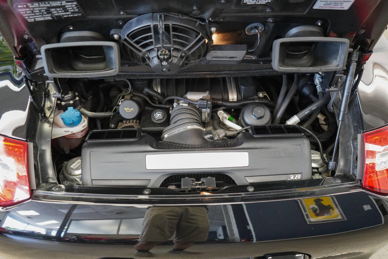 Used 2009 Porsche 911 Carrera S image 54