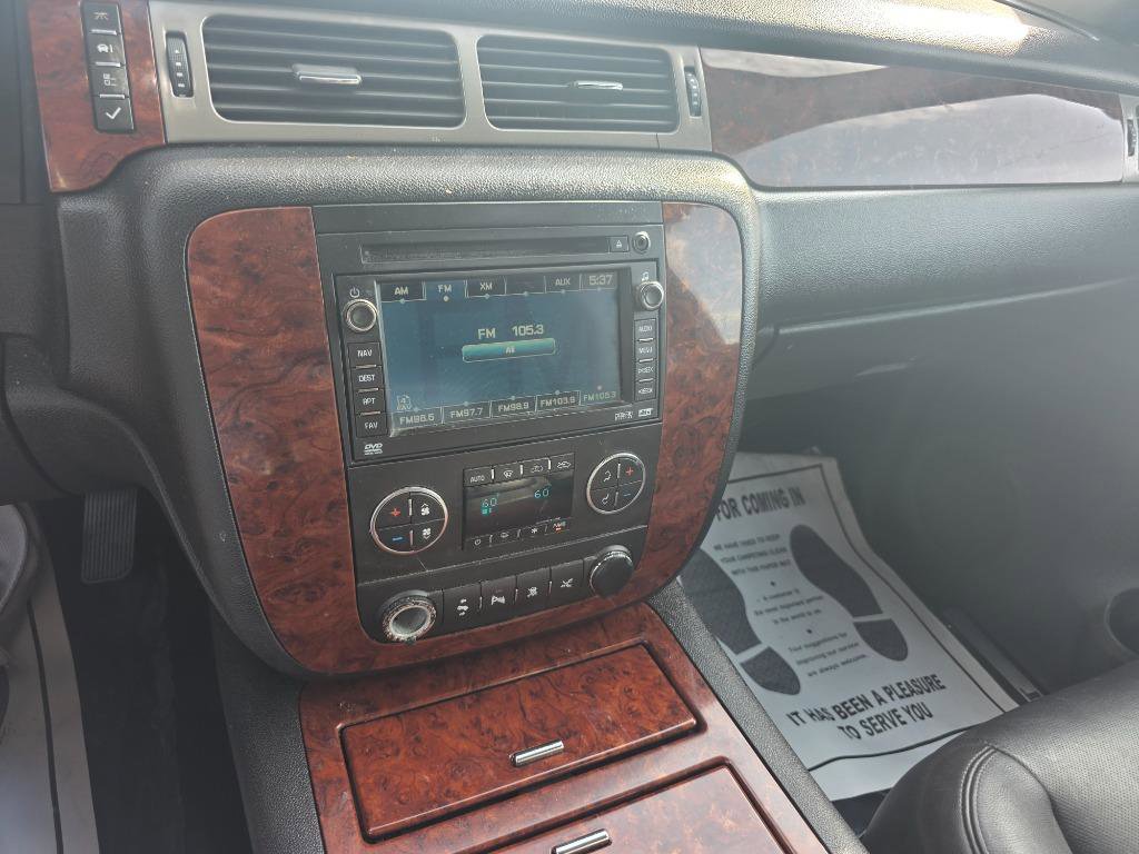 Used 2009 Chevrolet Avalanche LTZ AWD/4WD image 15