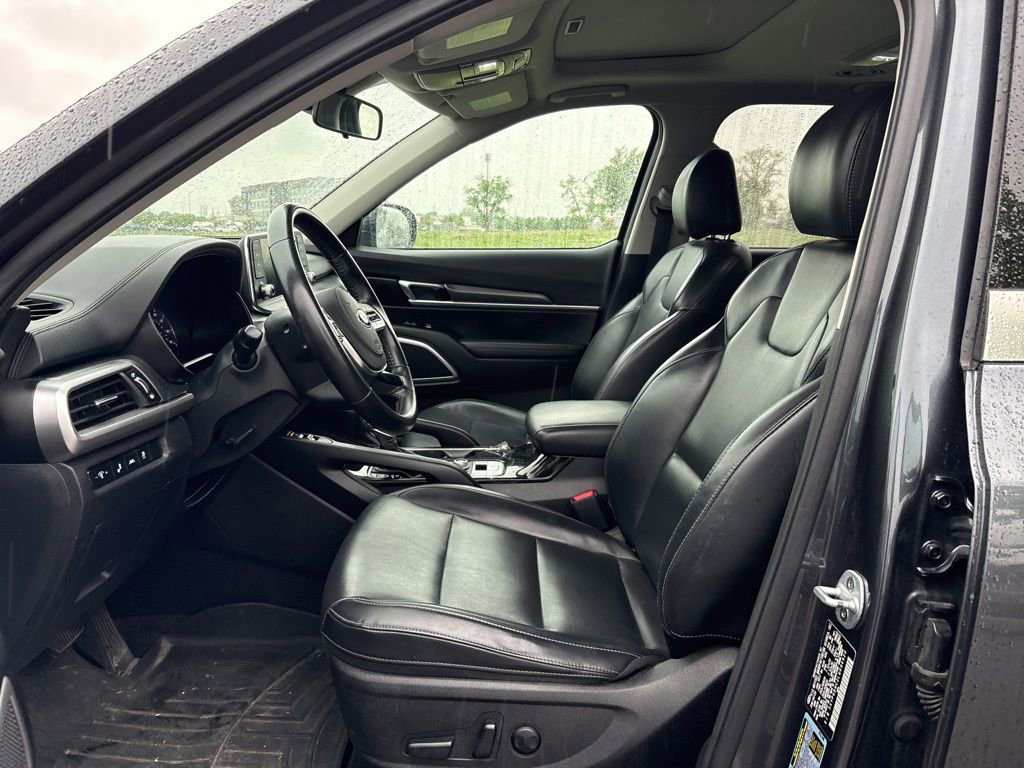 Used 2020 Kia Telluride S AWD/4WD image 16