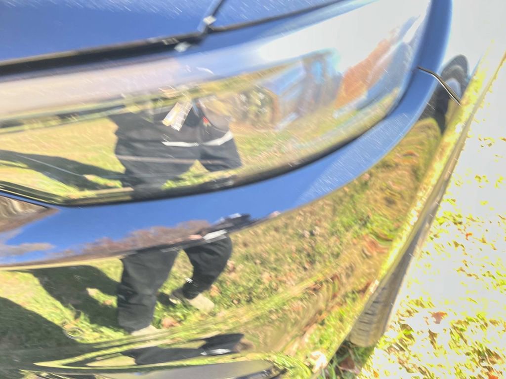 Used 2023 Jeep Cherokee Altitude Lux image 7