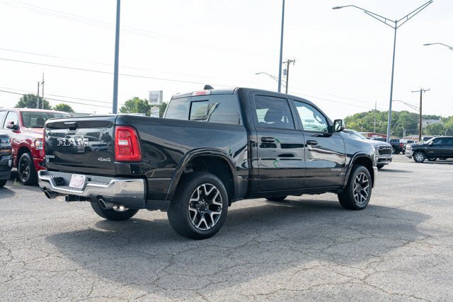 Used 2025 RAM 1500 Laramie AWD/4WD image 5