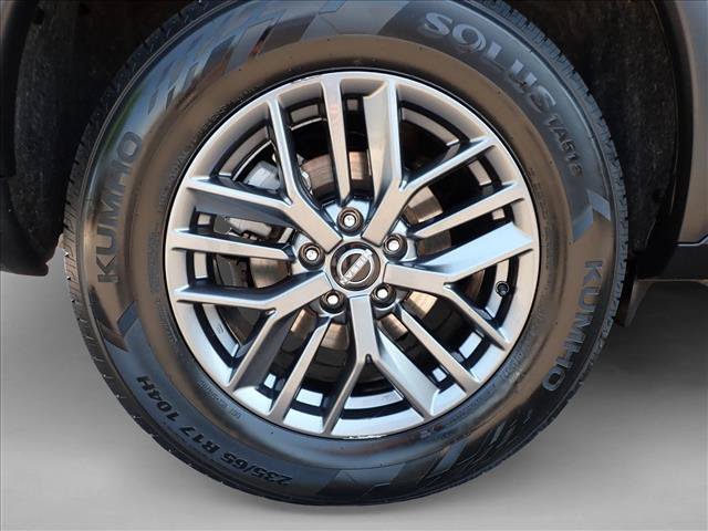 Used 2024 Nissan Rogue S AWD/4WD image 7
