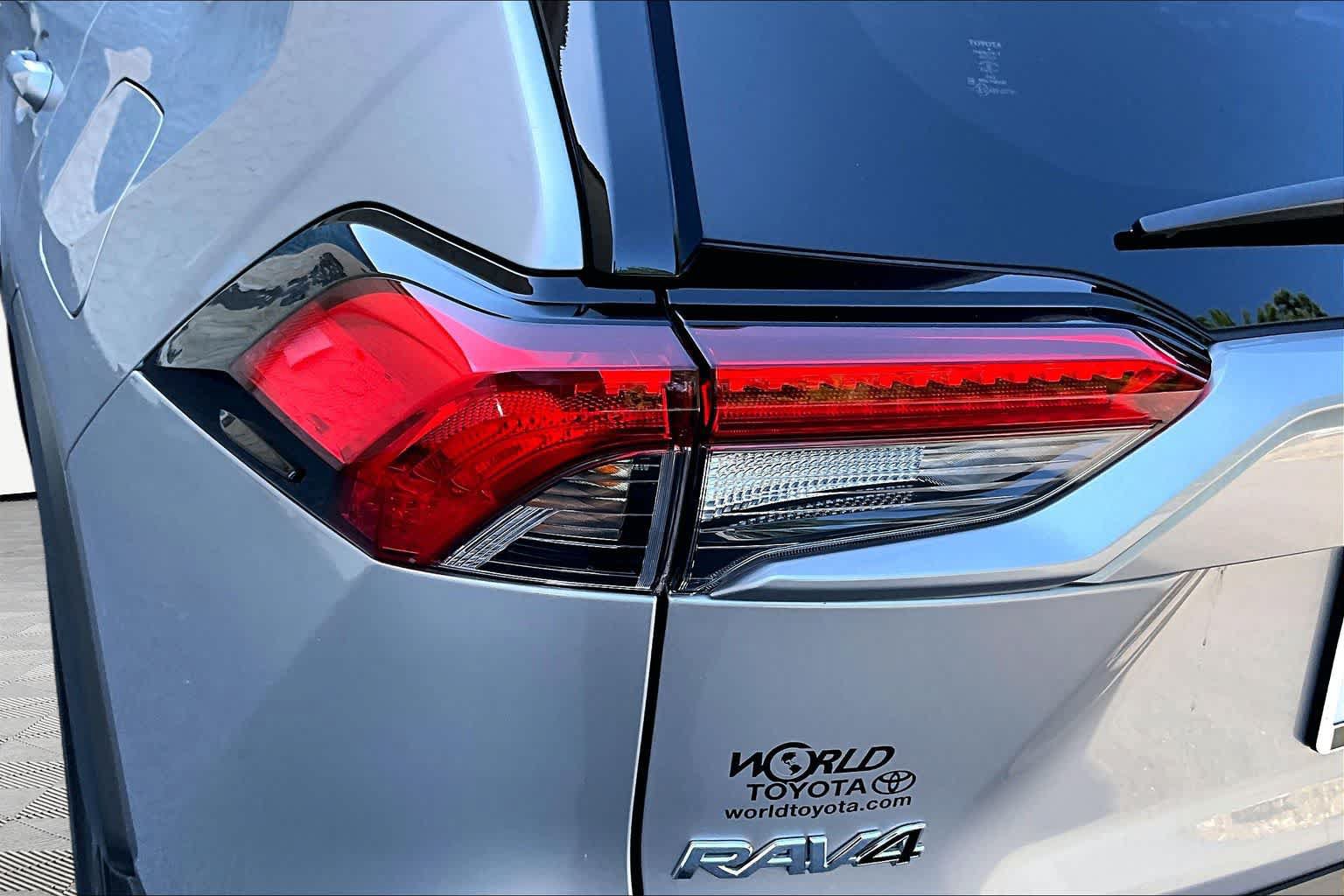 Certified 2023 Toyota RAV4 LE AWD/4WD image 29