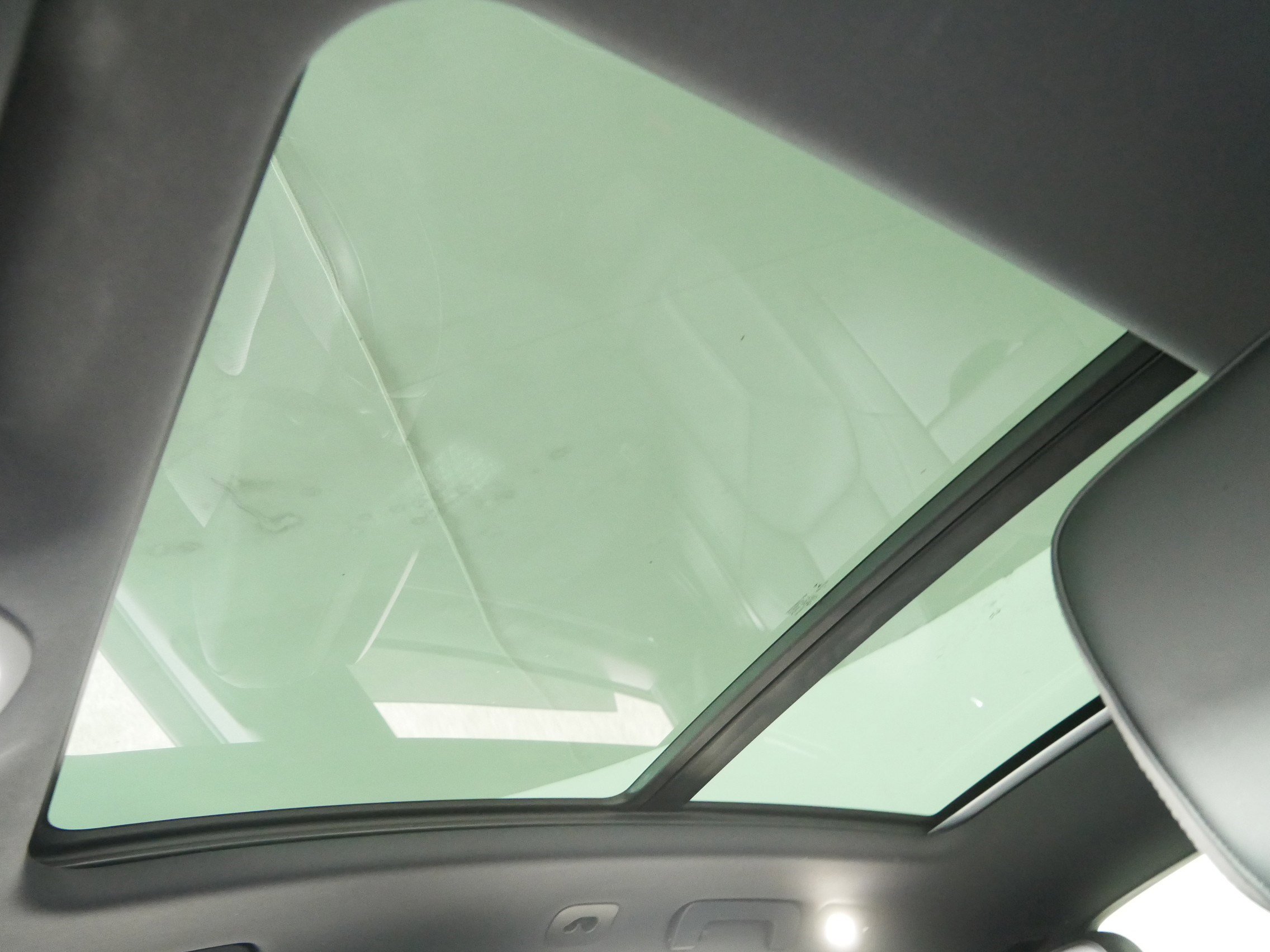 Used 2019 Porsche Macan image 31