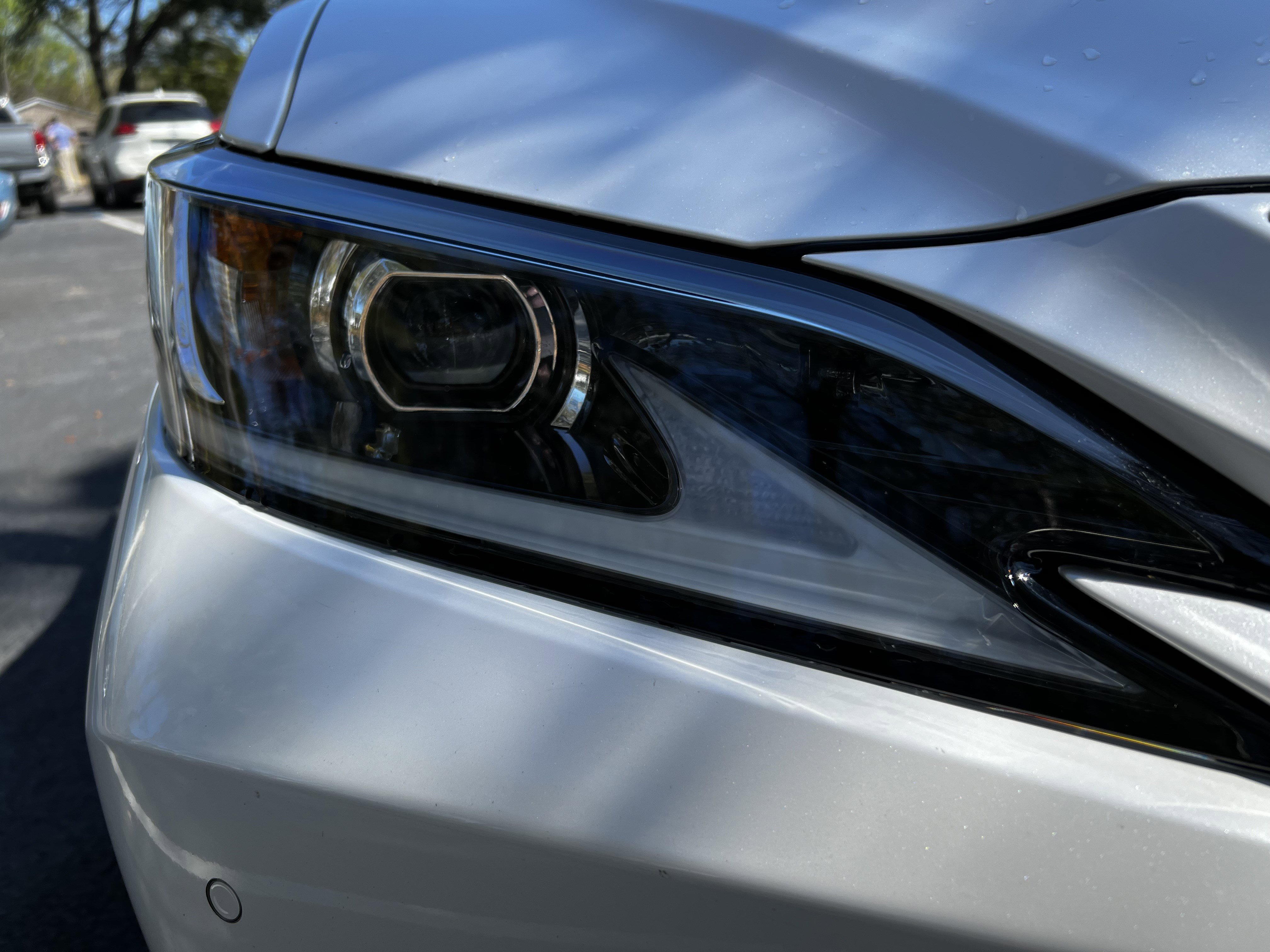 Certified 2025 Lexus ES 300h w/ Premium Package image 12