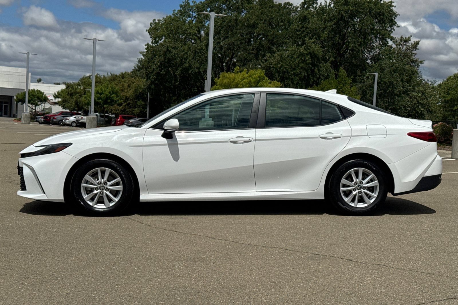 Certified 2025 Toyota Camry LE FWD image 8