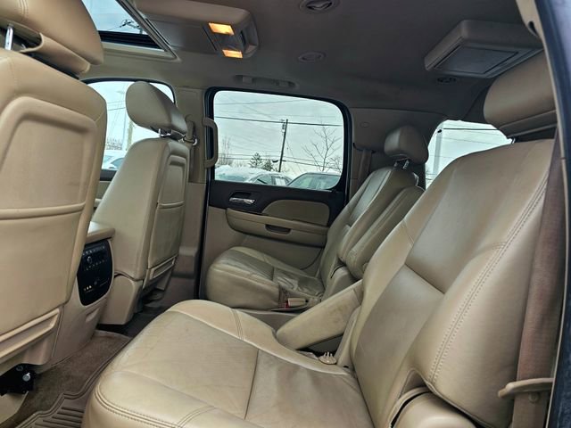 Used 2010 Chevrolet Suburban LTZ image 22