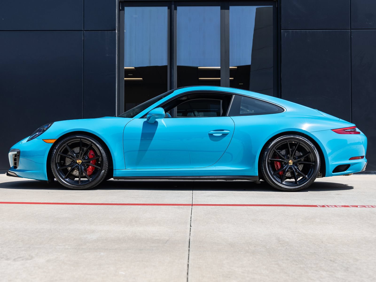 Certified 2017 Porsche 911 Carrera 4S AWD/4WD image 2