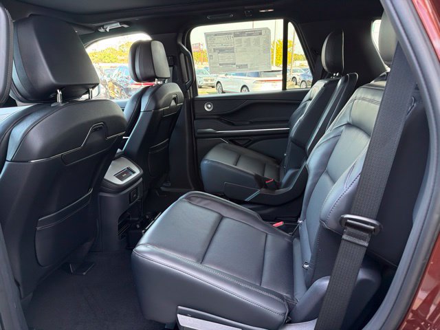 New 2027 Lincoln Navigator Reserve AWD/4WD image 8