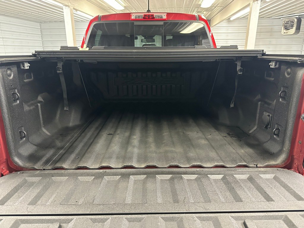Used 2023 Chevrolet Colorado ZR2 w/ ZR2 Convenience Package III AWD/4WD image 25
