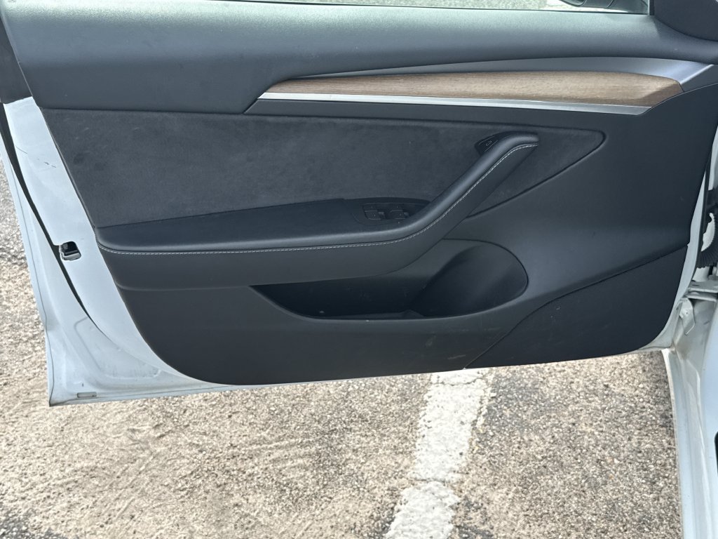 Used 2023 Tesla Model 3 Standard Range RWD image 10