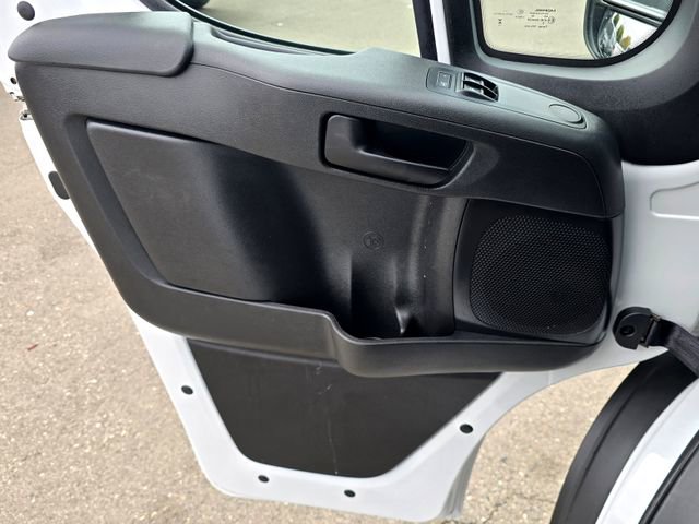 Used 2025 RAM ProMaster 2500 w/ Storage Group image 17