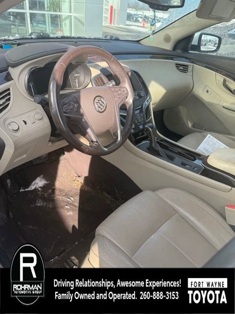 Used 2014 Buick LaCrosse Leather w/ Driver Confidence Package image 8