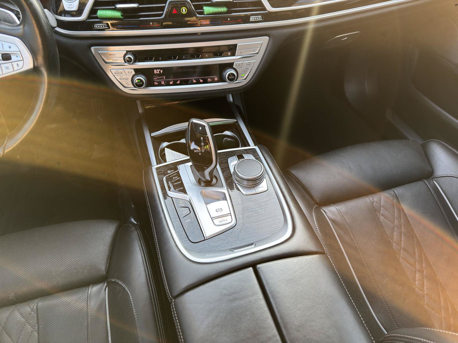Used 2022 BMW 740i xDrive w/ Premium Package AWD/4WD image 36