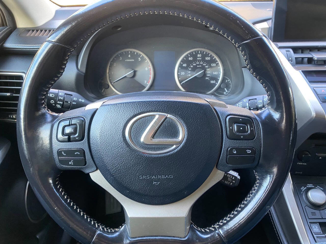 Used 2016 Lexus NX 200t FWD image 18