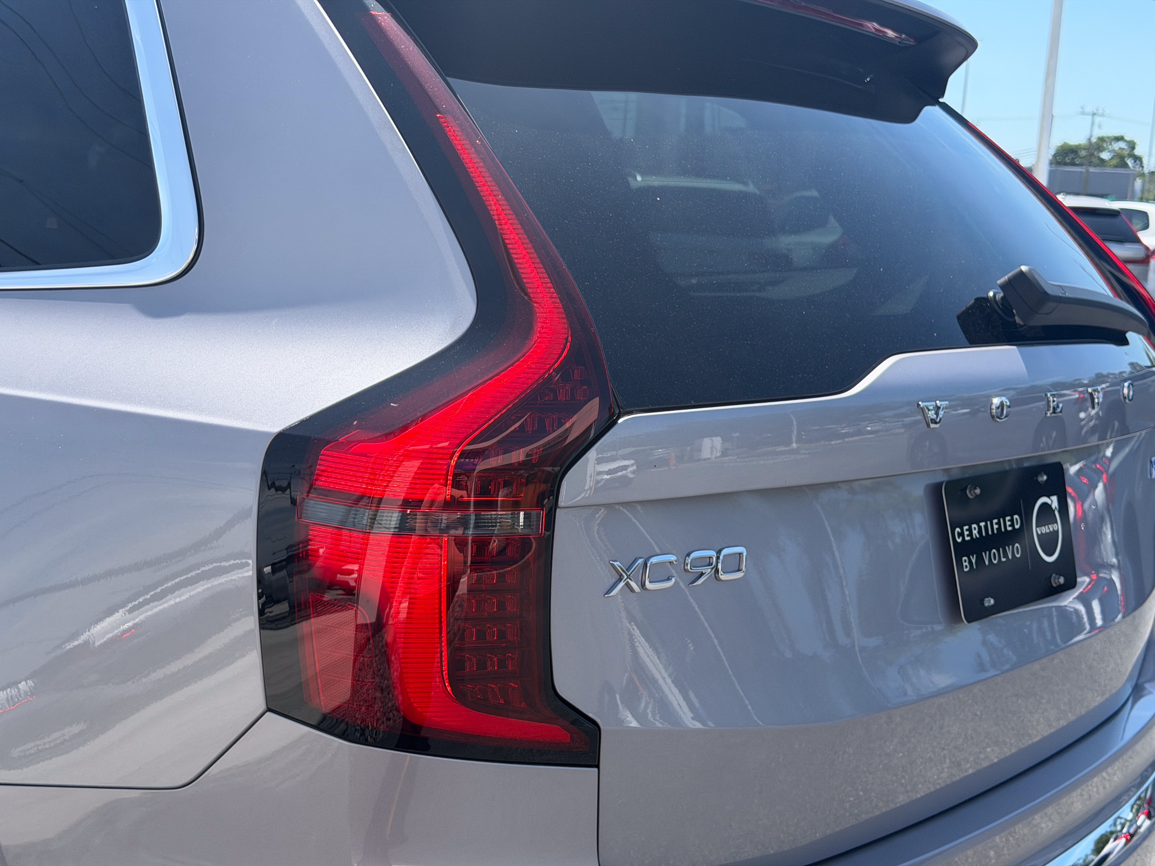 Certified 2026 Volvo XC90 B6 Ultra w/ Protection Package AWD/4WD image 9