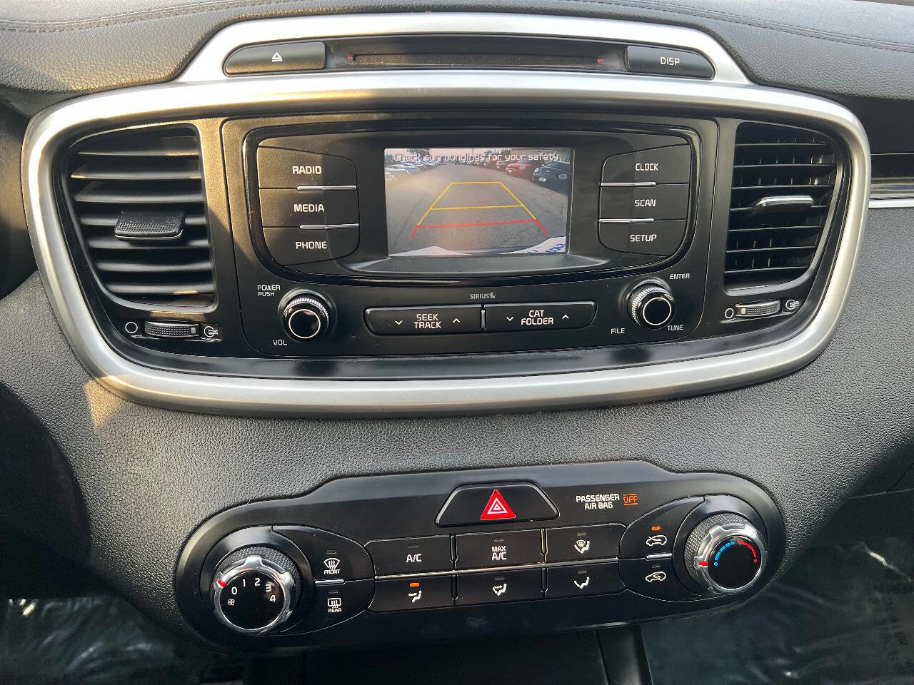 Used 2016 Kia Sorento AWD image 33