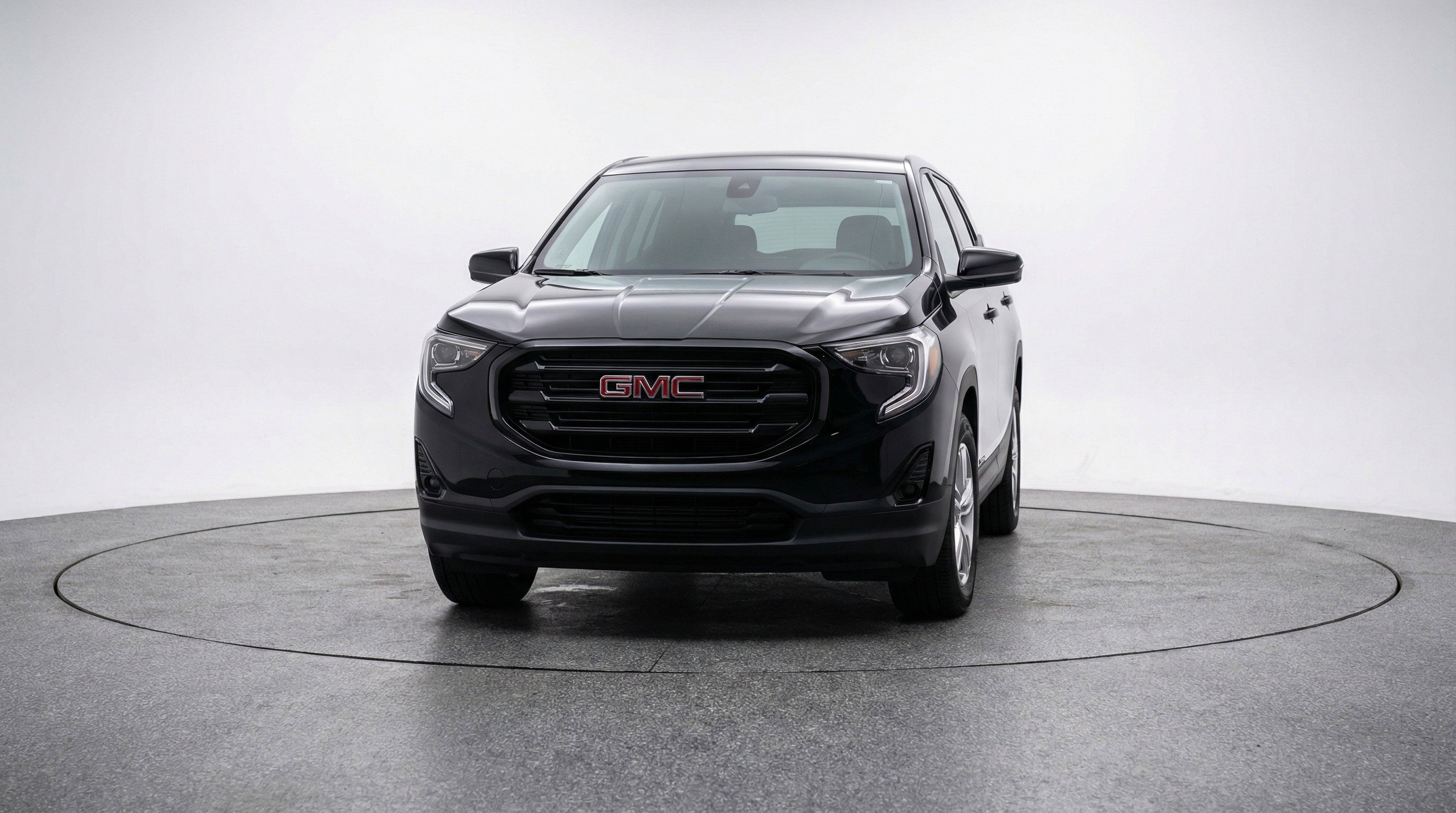Used 2024 GMC Terrain SLE image 2