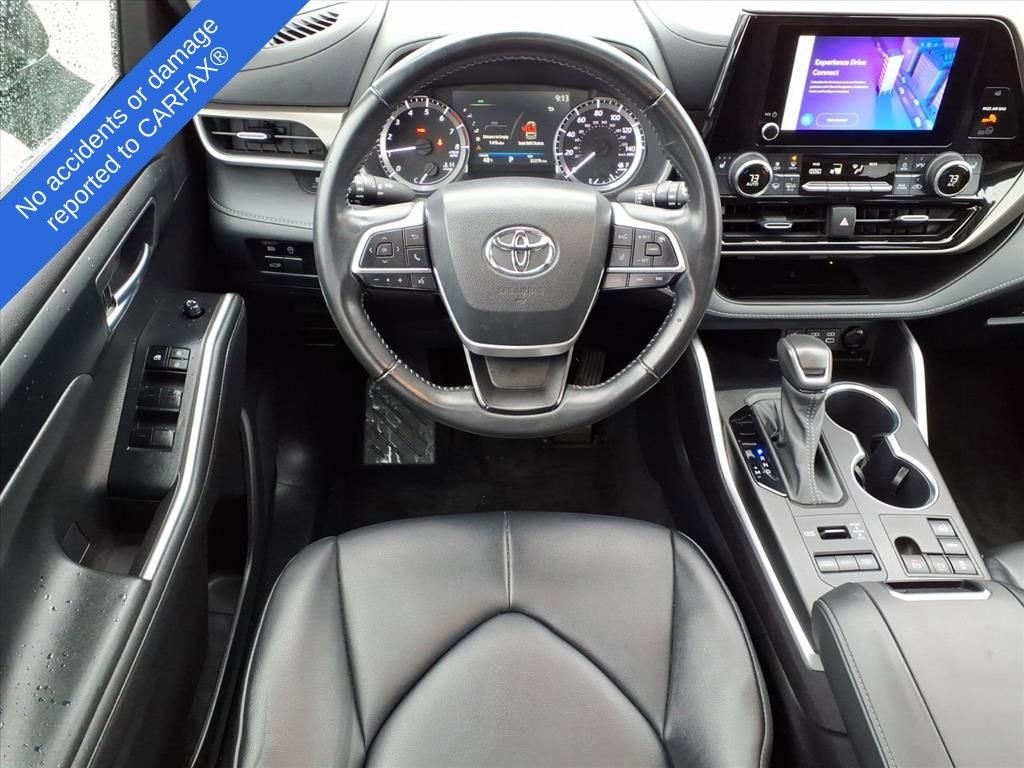 Used 2023 Toyota Highlander XLE image 16