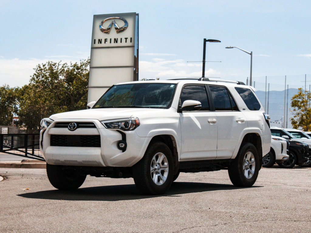 Used 2024 Toyota 4Runner SR5 Premium w/ Moonroof Package AWD/4WD image 1