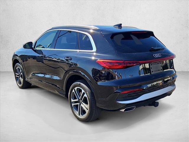 Certified 2025 Audi Q5 Premium w/ Convenience Package image 7