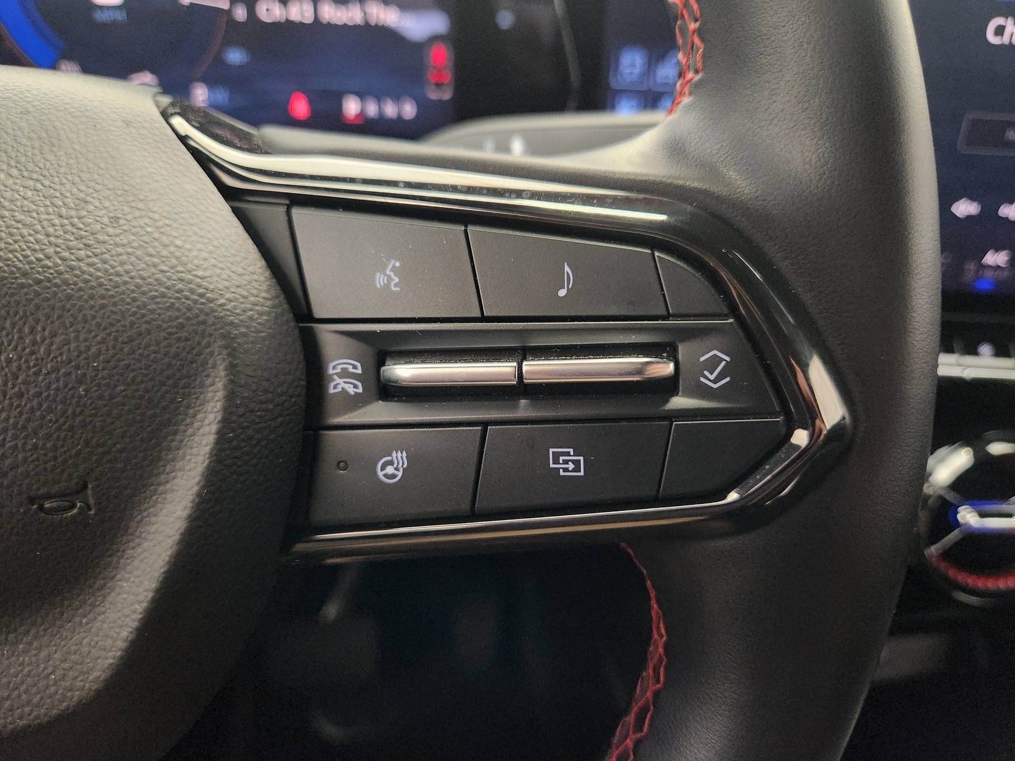 Used 2024 Chevrolet Blazer EV RS AWD/4WD image 28