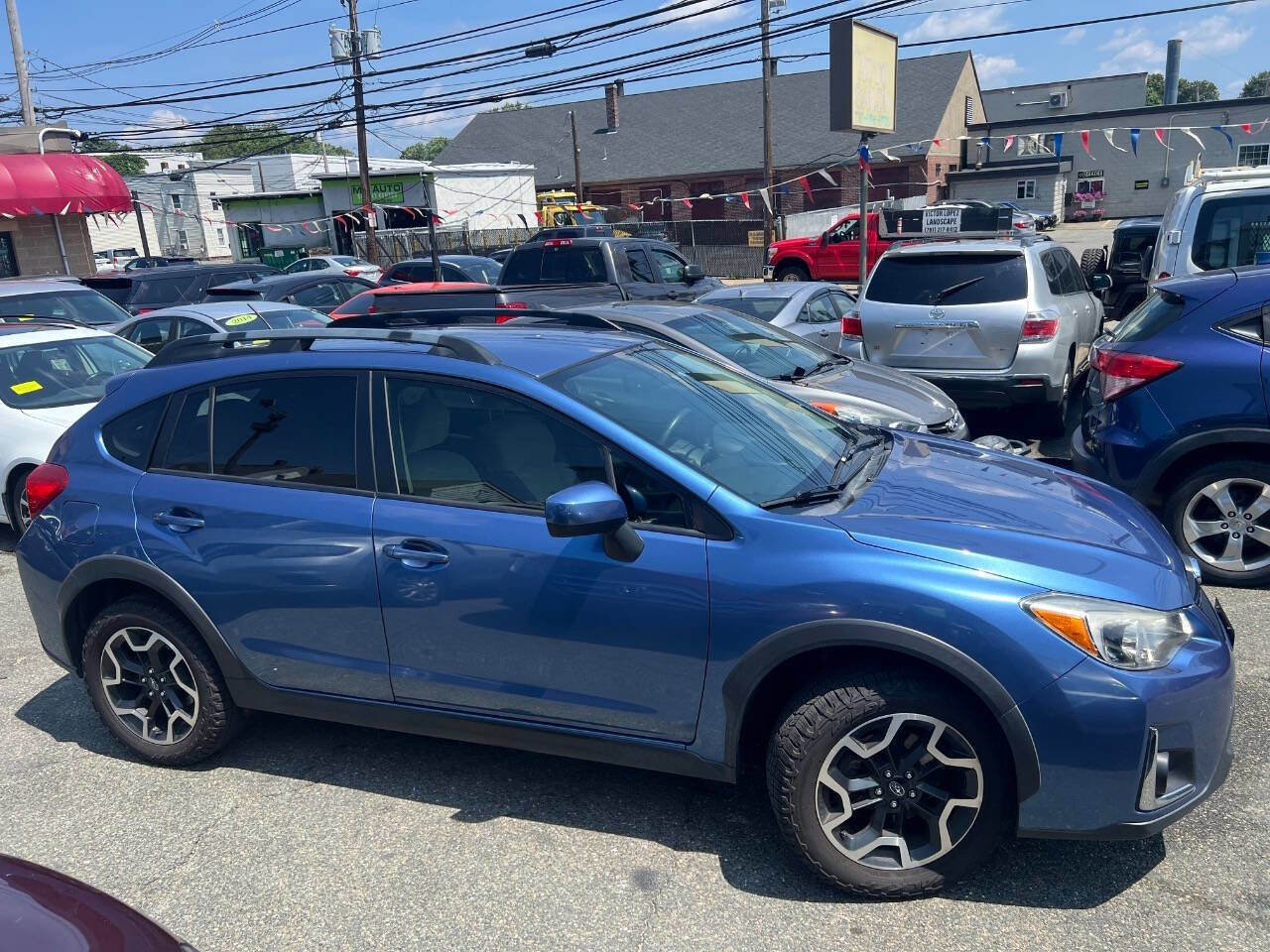 Used 2017 Subaru Crosstrek 2.0i Premium image 9