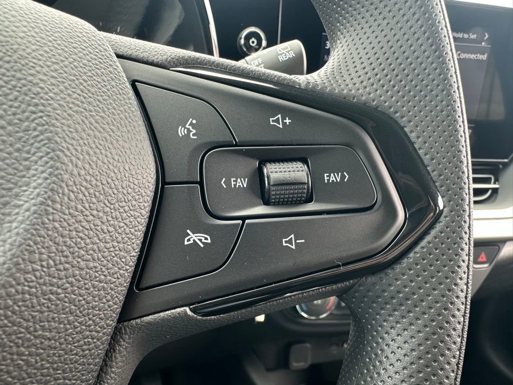 New 2026 Chevrolet Trax LS w/ LS Convenience Package image 26