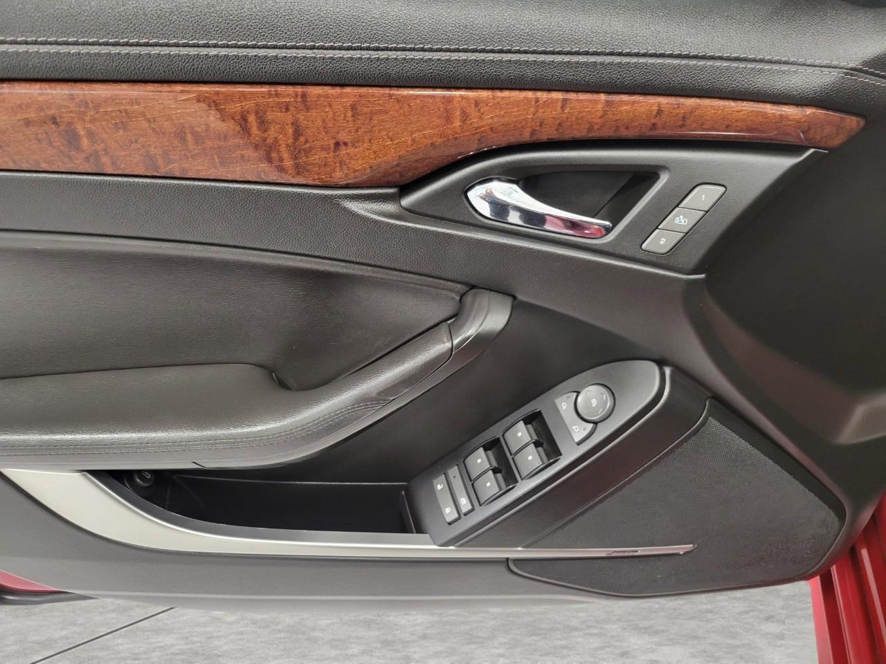 Used 2010 Cadillac CTS Luxury AWD/4WD image 27