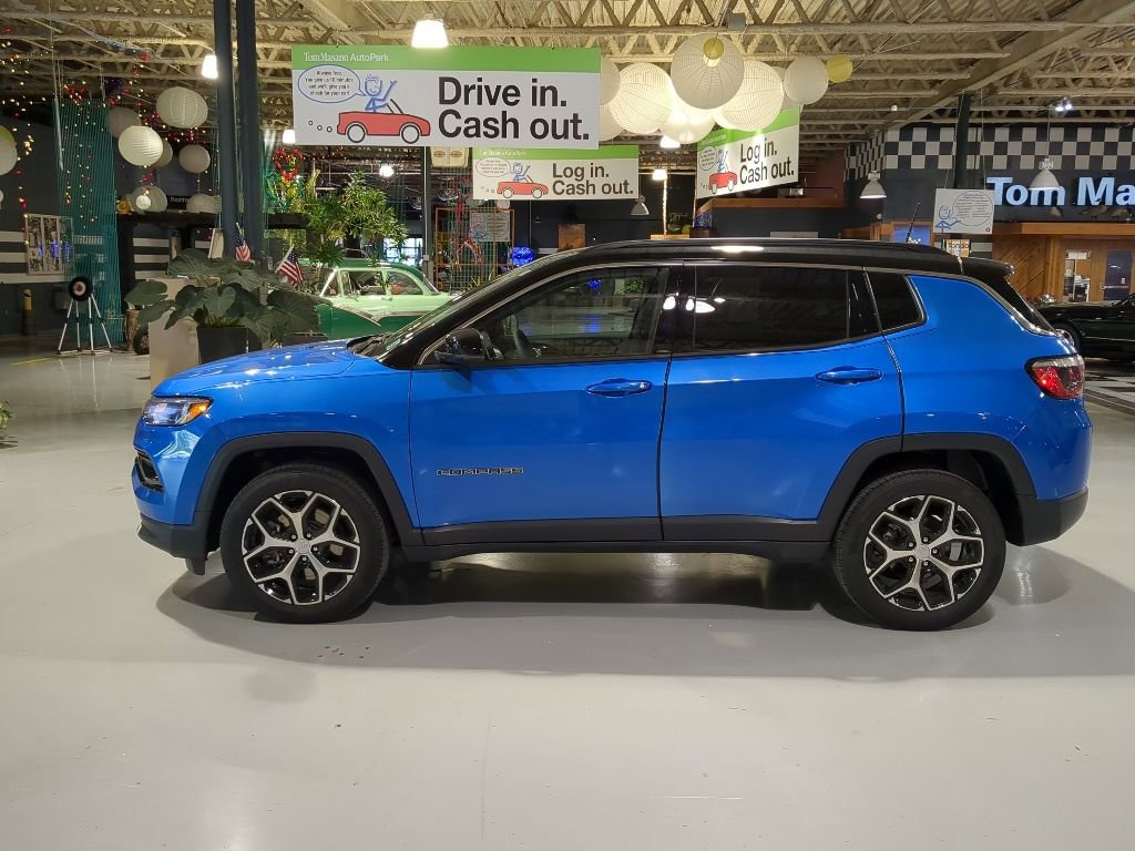 Used 2024 Jeep Compass Limited AWD/4WD image 11