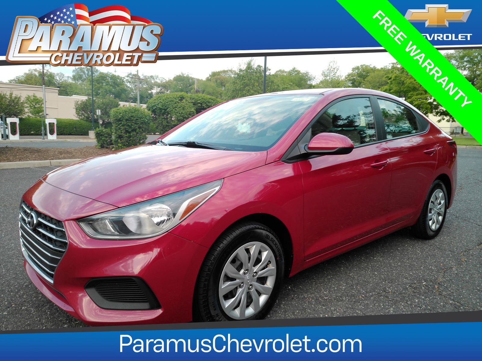 Used 2022 Hyundai Accent SE w/ Cargo Package FWD image 1