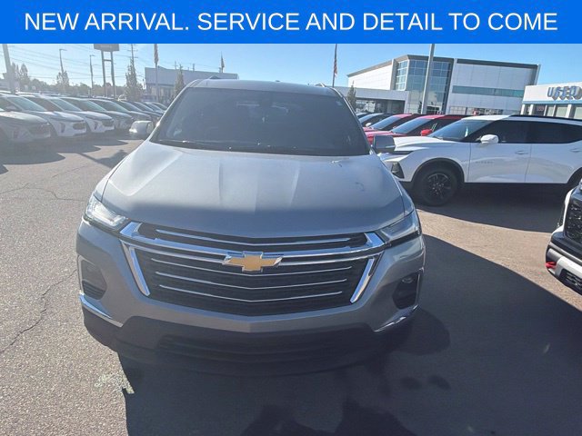 Used 2023 Chevrolet Traverse LT FWD image 4