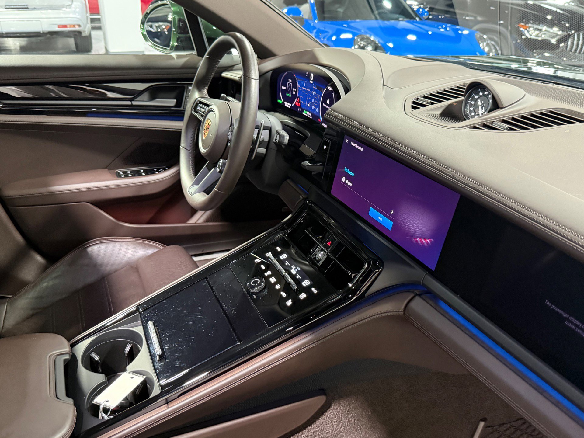 Used 2025 Porsche Panamera 4 image 61