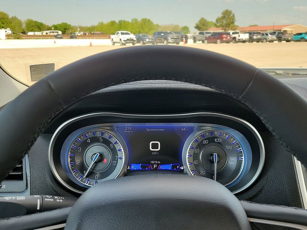 Used 2023 Chrysler 300 Touring w/ Sport Appearance Package image 18