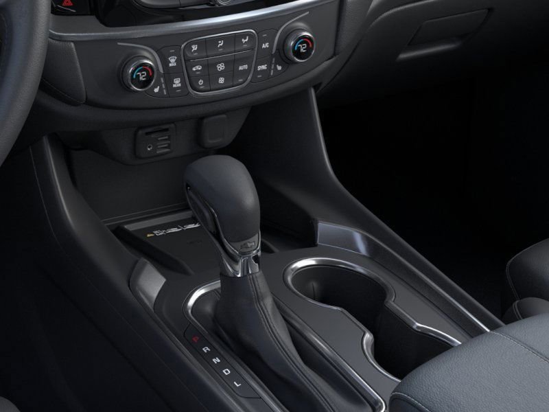 Used 2023 Chevrolet Traverse LT w/ Midnight/Sport Edition image 23