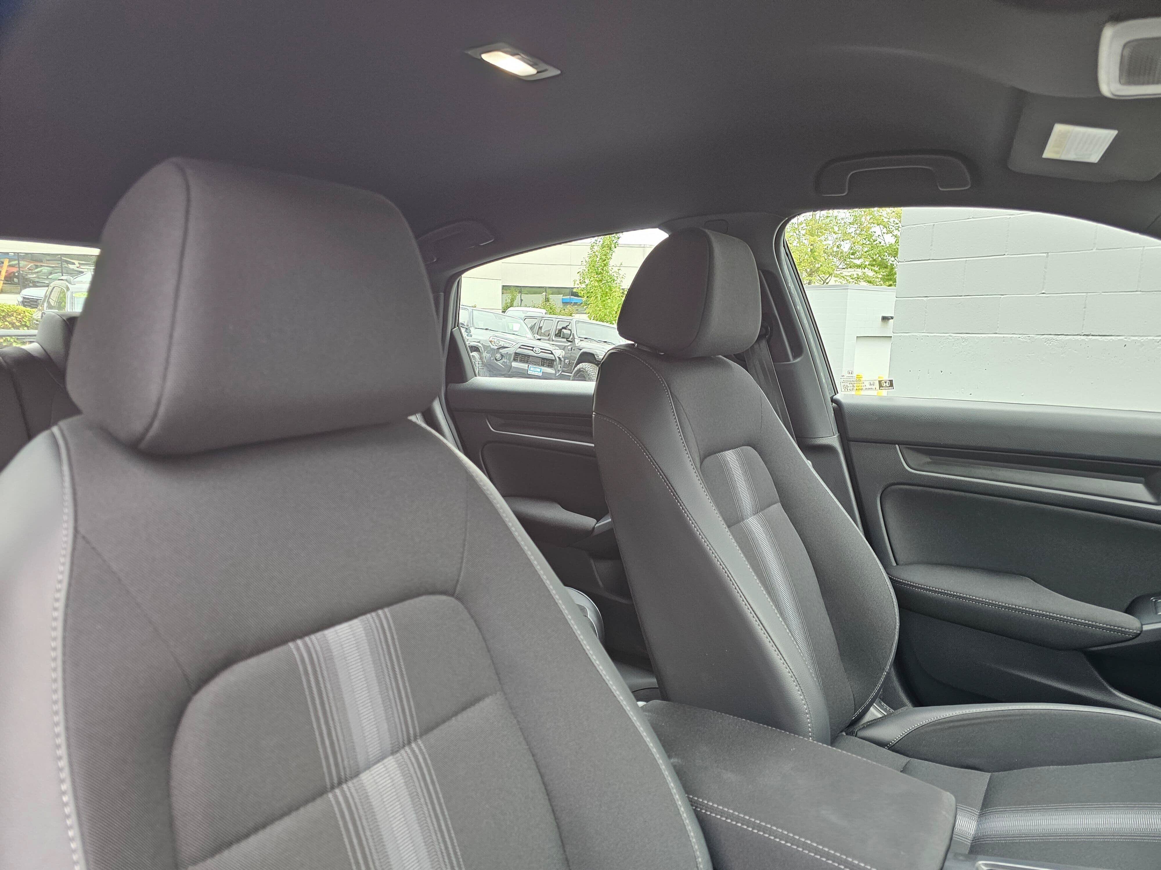 Used 2025 Honda Civic Sport image 11