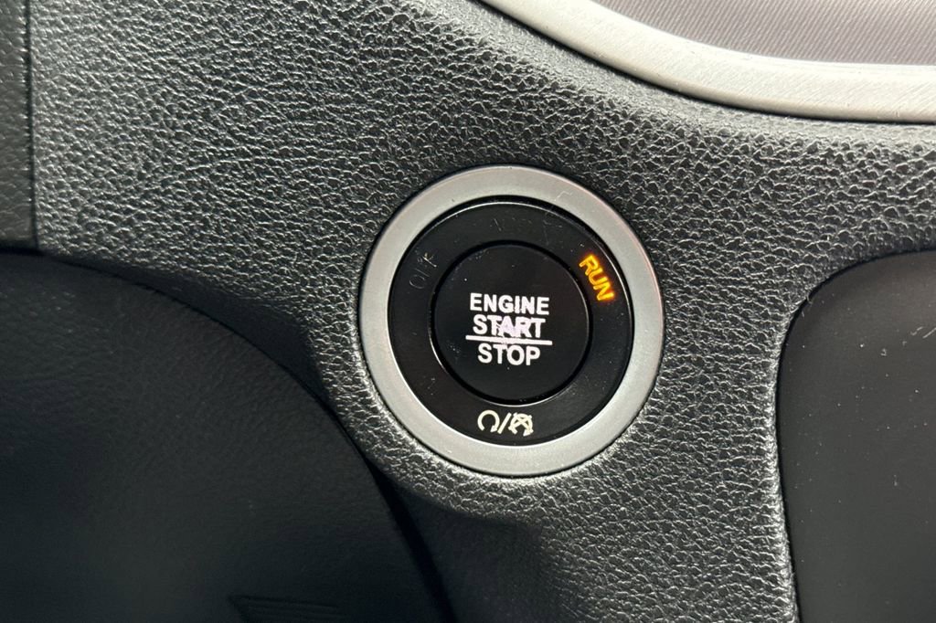 Used 2021 Dodge Charger SXT w/ Leather Interior Group image 18