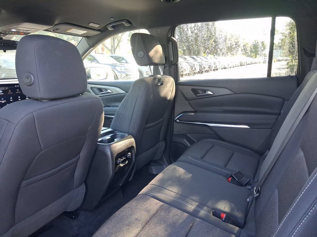 Used 2024 Chevrolet Traverse LS FWD image 14