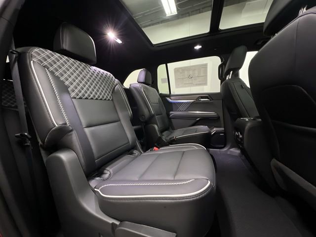 New 2026 GMC Acadia Denali w/ Super Cruise Package image 28