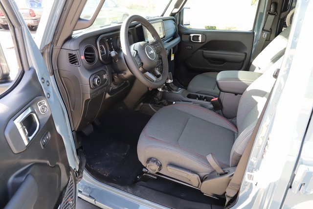 New 2026 Jeep Wrangler Unlimited Rubicon image 12