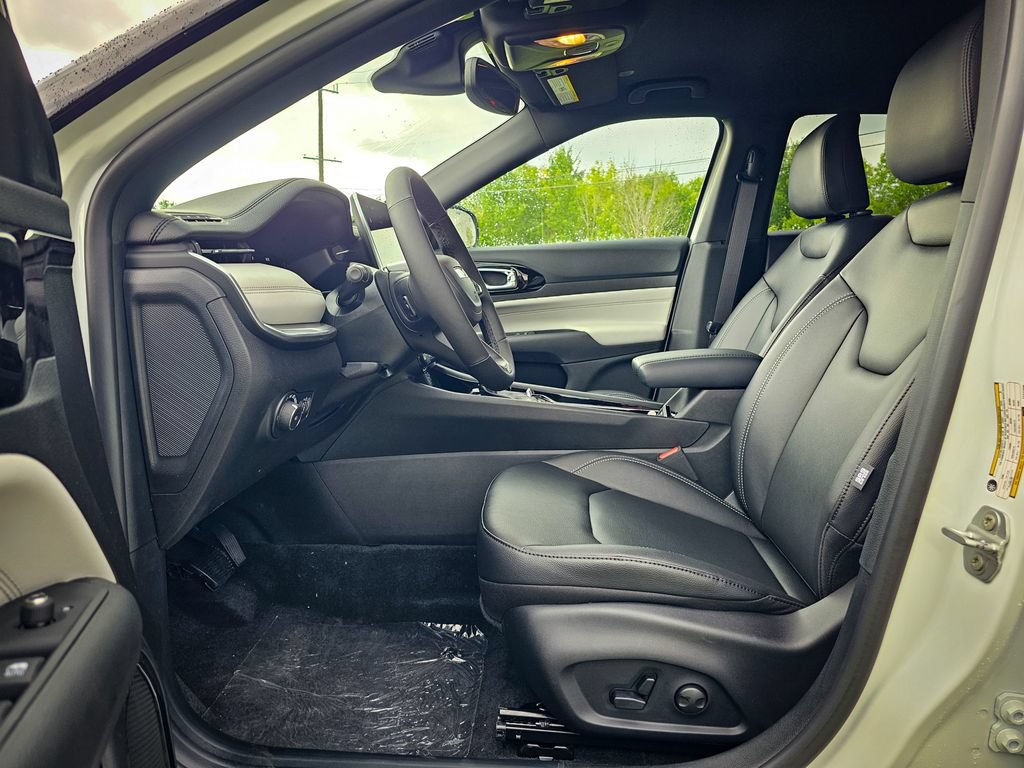New 2026 Jeep Compass Limited AWD/4WD image 11