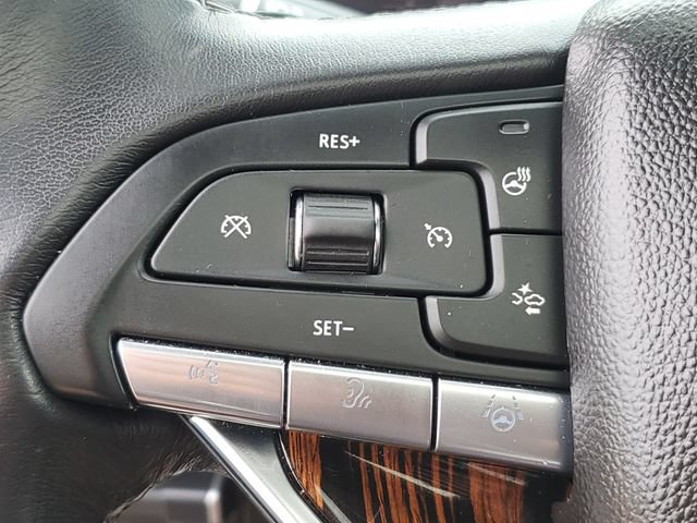 Certified 2023 Cadillac Escalade Premium Luxury w/ Performance Package AWD/4WD image 10
