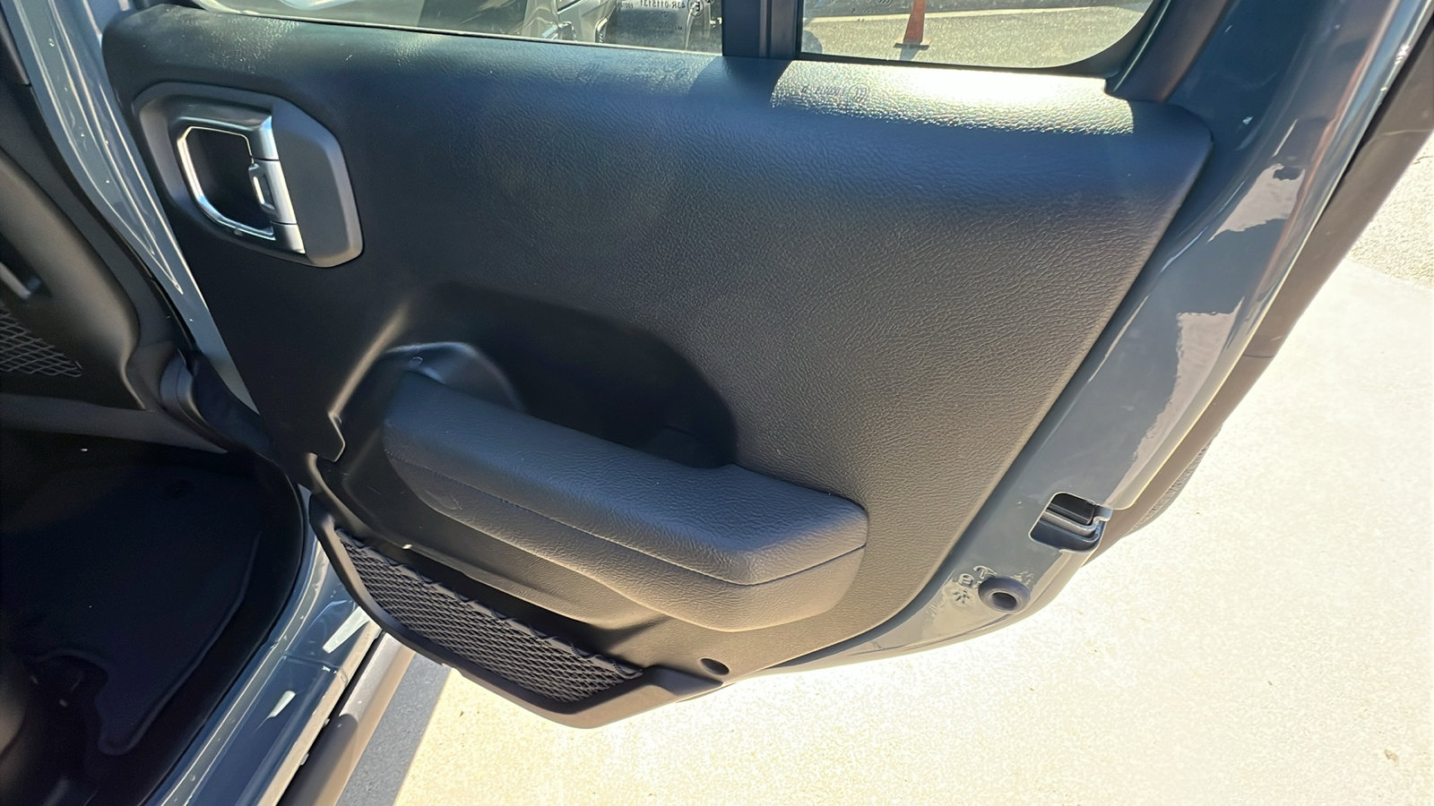 Used 2025 Jeep Wrangler Unlimited Rubicon 4xe w/ Convenience Group image 20