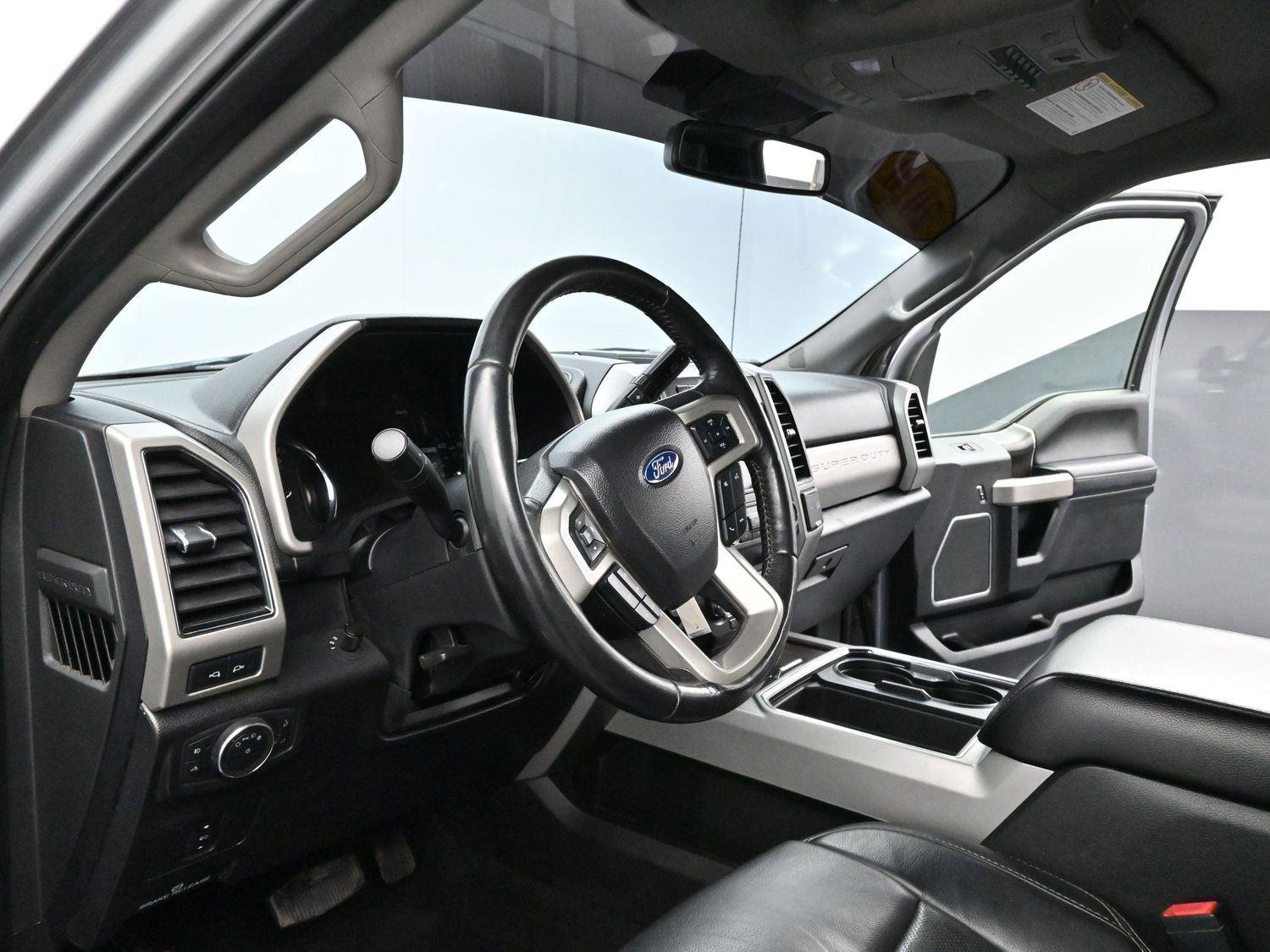 Used 2020 Ford F350 Lariat w/ Lariat Value Package image 16