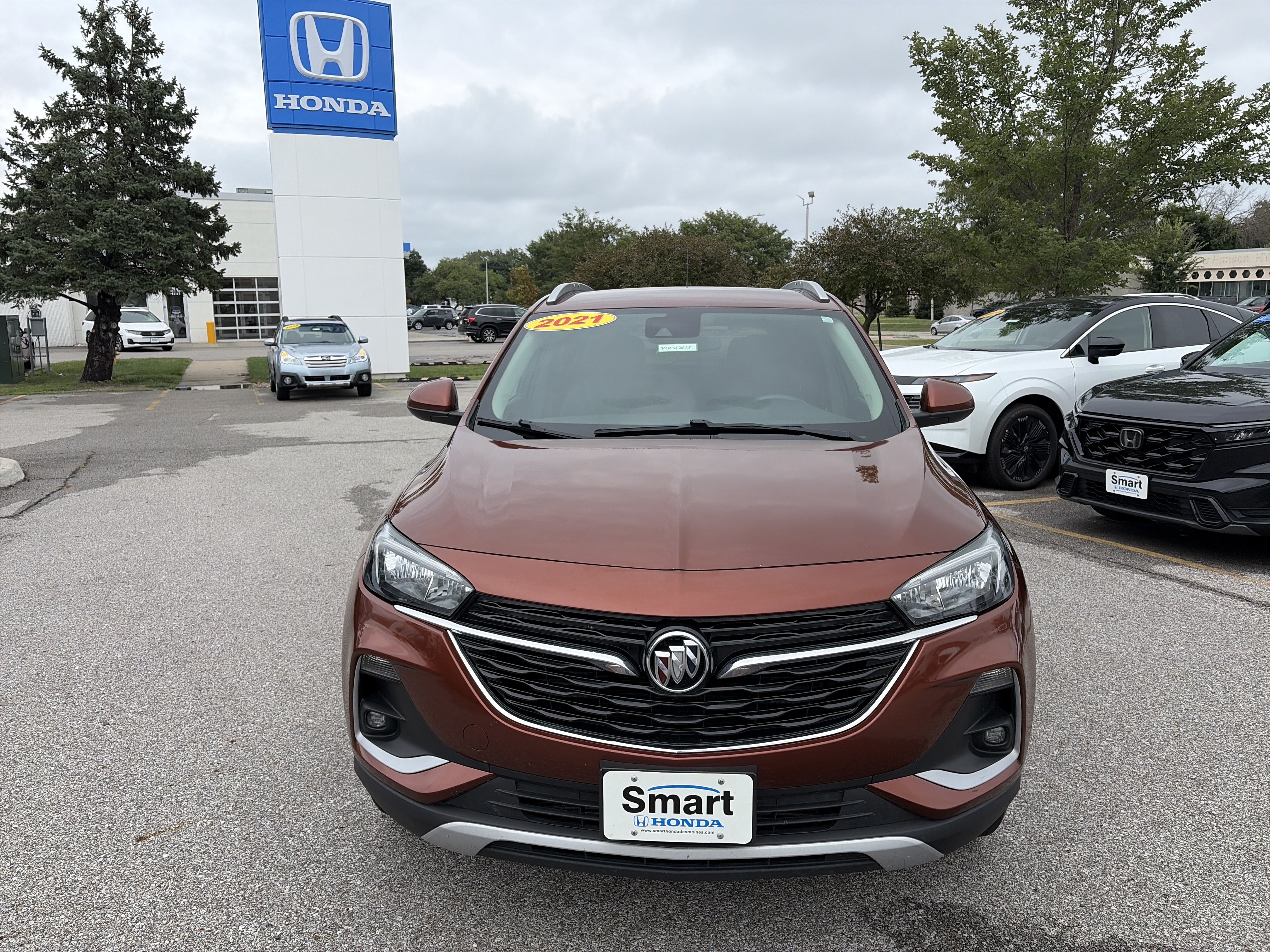 Used 2021 Buick Encore GX Select AWD/4WD image 3