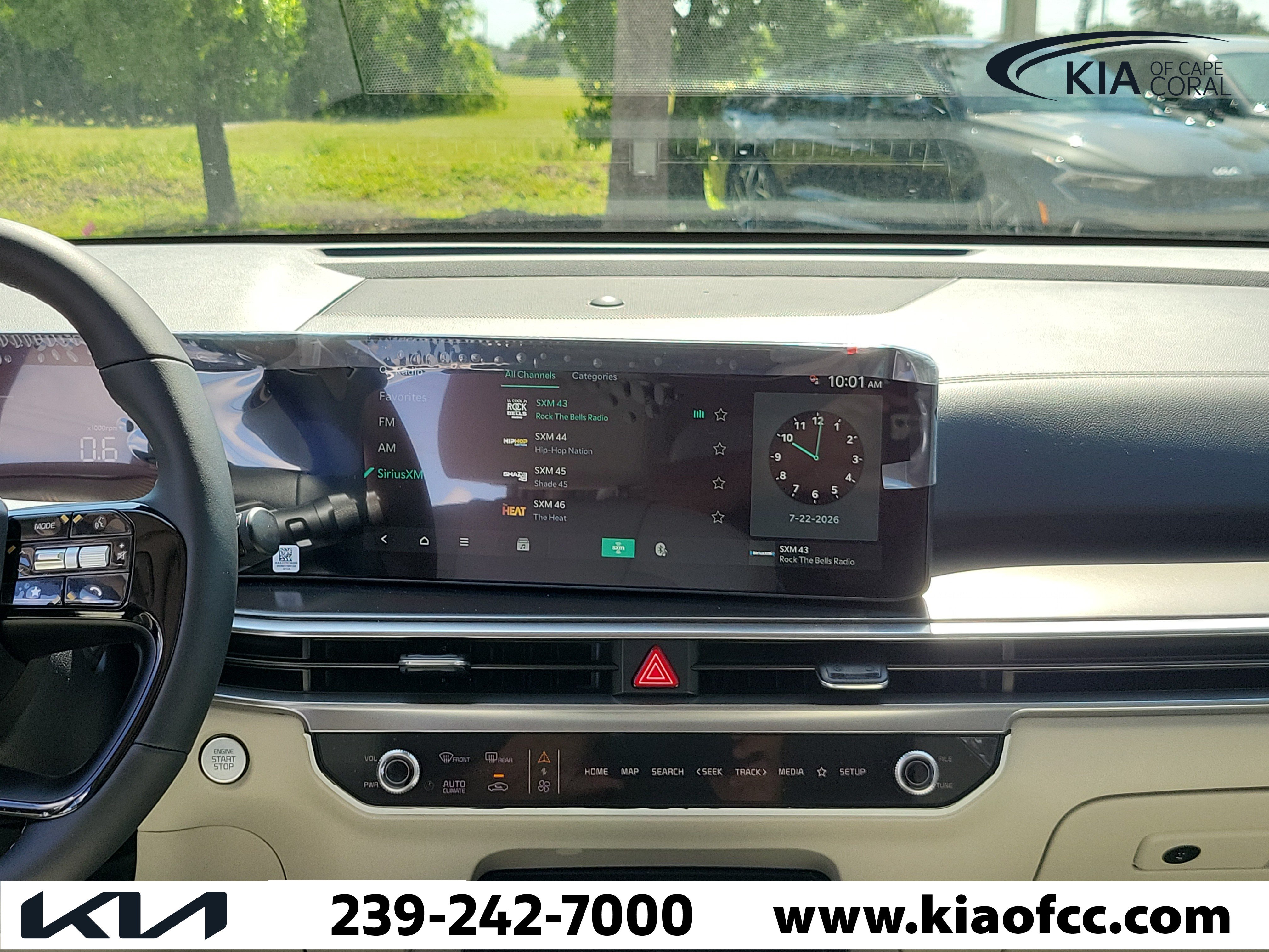 New 2026 Kia Sorento S w/ S Panoramic Sunroof Package FWD image 17