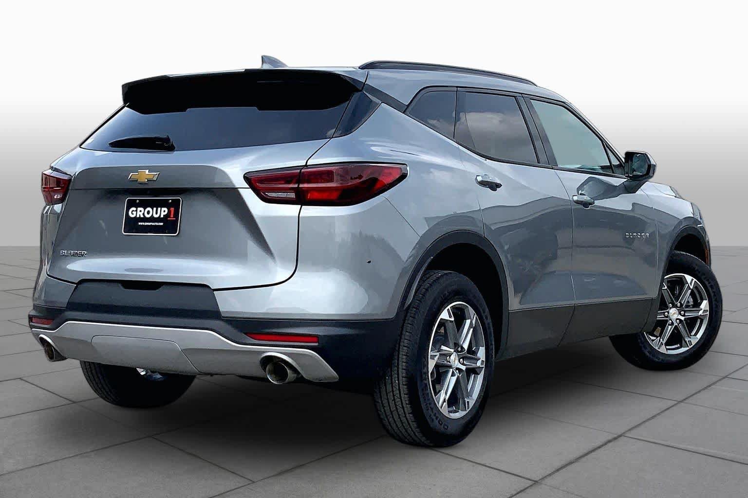 Used 2024 Chevrolet Blazer LT w/ Convenience Package FWD image 13